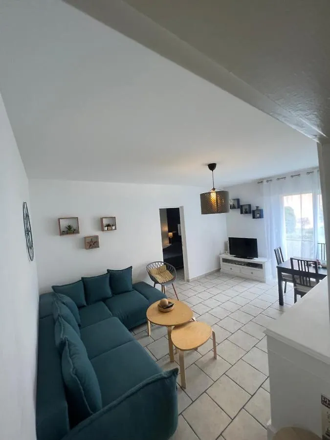 Joli T3 A 5 Mins A Pied Plage Et Port Avec Parking Sanary-sur-Mer