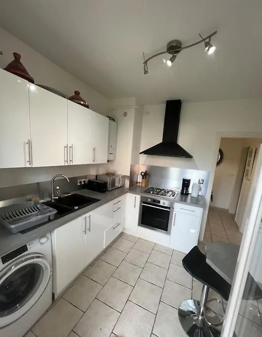 Apartment Joli T3 A 5 Mins A Pied Plage Et Port Avec Parking Sanary-sur-Mer