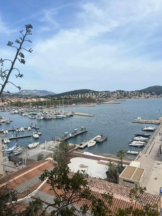 Joli T3 A 5 Mins A Pied Plage Et Port Avec Parking Sanary-sur-Mer Apartment